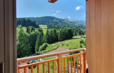 Casa Sandra Moena by Go new Location - Photo 5