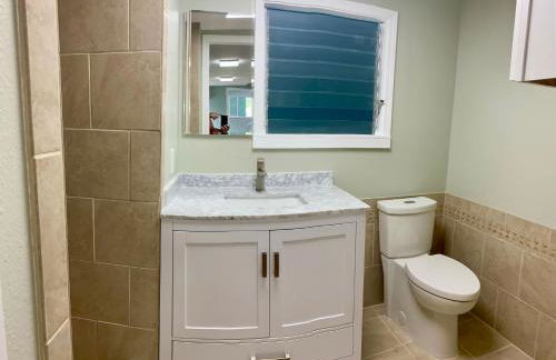 Newly renovated 1 bedroom with air conditioning and kitchenette - Foto 11