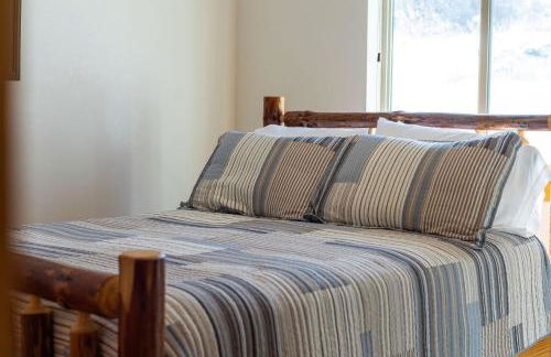 Country Bear Cabin at Bear Lake - Photo 19