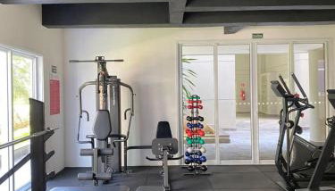 ACONCHEGANTE E MODERNO APARTAMENTO PERTÍSSIMO DA PRAIA - Foto 4