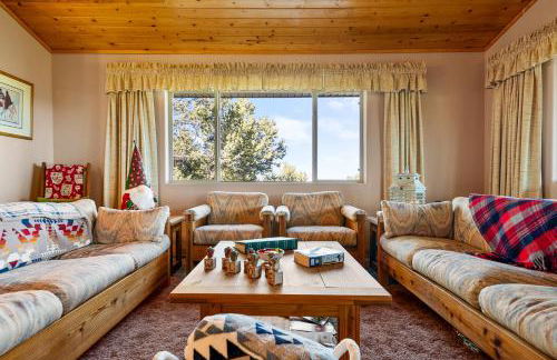 Breathtaking Cabin Backing the National Forest - Foto 19