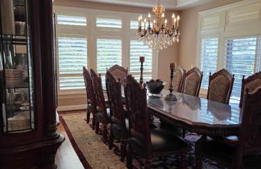 Luxury Family Estate Near PDX, Theater, Sauna & Game Room - Foto 2