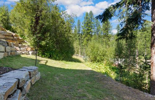 Snowghost Den-Luxury Ski In Ski Out Home Sleeps 9 with 3 Bedrooms 2 and a half Bathrooms and Private Hot Tub - Foto 25