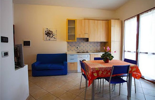 Lido Spina / Estensi Apartments - Photo 1