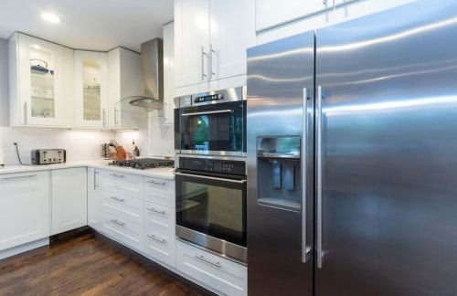 Ultra-Luxurious Home near Boston (Pet-Friendly) - Foto 11