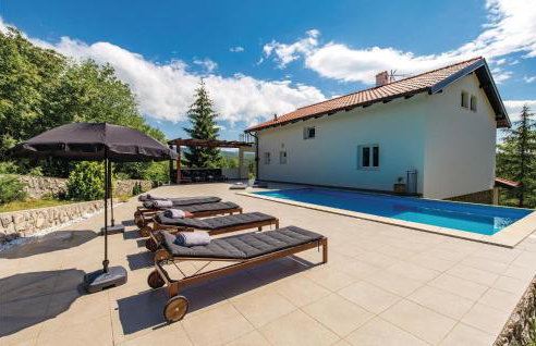 4 Bedroom Gorgeous Home In Jurdani - Photo 14