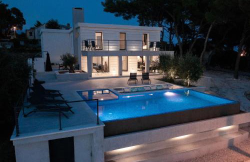 Seafront Villa Serenita - Photo 43