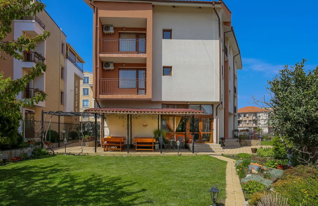 Family Studio in Dafinka Guest House - Photo 20