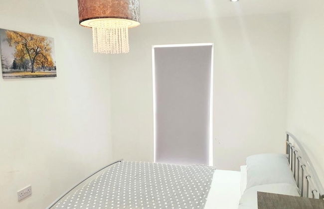 1-bed Suite - Sleeps 3 - Parking - Near Bluewater - Foto 2