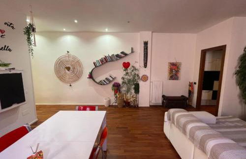 A quiet and loving gem in the center of Milan - Photo 2