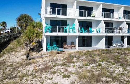 Villa A-1 Ground Floor Beach Front w Pool - Foto 13