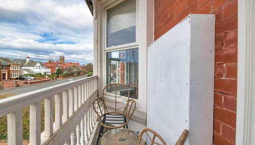 Fairhaven View by Guestz - Photo 4