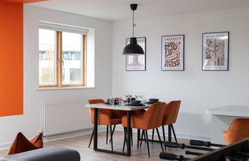 Luxury 2 bed, Central, Free Parking, Smart TV By Valore Property Services - Photo 14