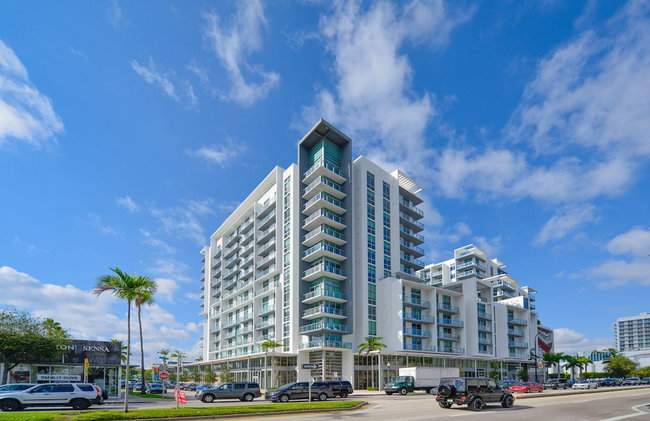 Poolside District Condo - We Host - Foto 80