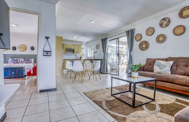 The Cottage-1 Bed-pool-bbq-fibre-solar-samrand - Foto 18