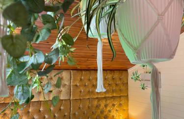 Otter 3 Lodge -Jungle Inspired -Dog Friendly -Private Hot Tub -Warminster-Bath-Salisbury - Foto 6