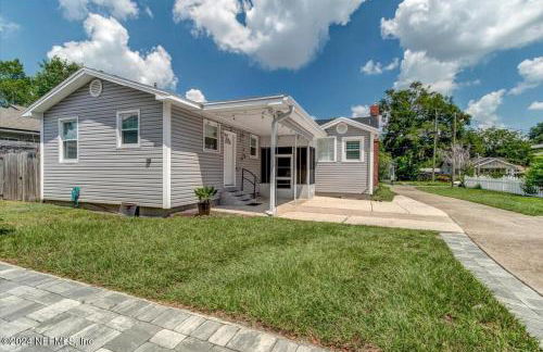 Urban Nest for Two Cozy Jax Hideaway - Photo 16