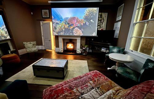 Luxury Georgian House With Sauna Sleeps 19-23 - Photo 12