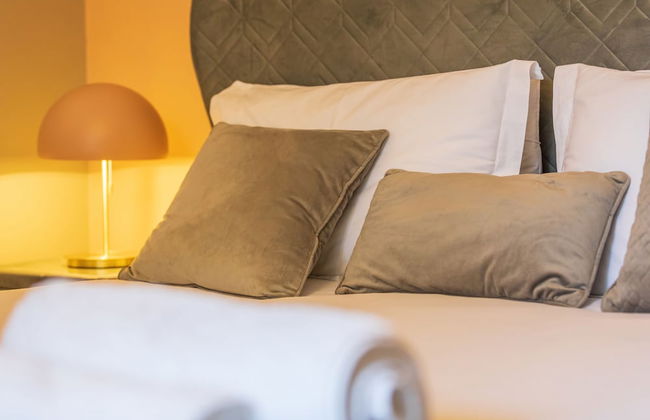 Seafront Apartment Private Garden & Free Parking - Foto 3