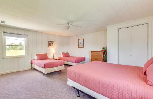 Howe Retreat with Fire Pit and Private Boat Dock! - Foto 16