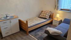 Burg Apartment mit Badewanne und Balkon - Photo 3