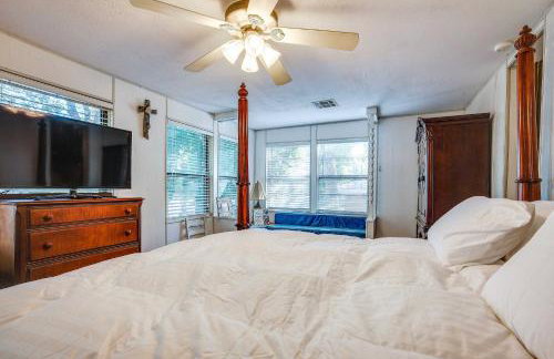 The Whacky Shack Family Cabin with Fire Pit! - Photo 22