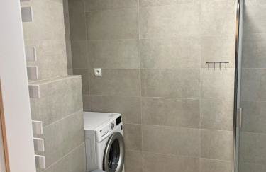 Apartament Julia 1-3 os Starowapiennikowa 42a z balkonem, klimatyzacją i miejscem parkingowym - Photo 4