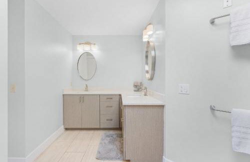 Modern, Luxurious, Waterfront home with Heated Pool - Villa Dock Holiday - Roelens Vacations - Foto 30