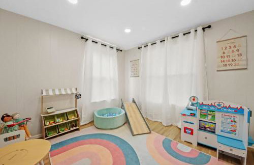 The Lakewood Belle: Family Friendly Home 10 minutes to Downtown! - Foto 16