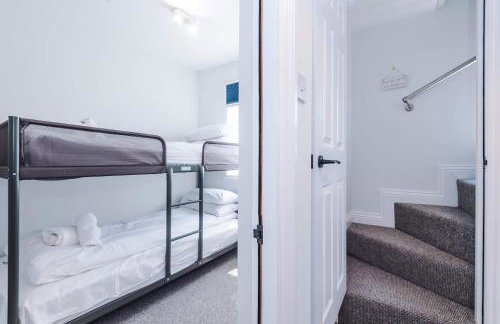 Cozy 3-Bed Home by 53 Degrees Property, Perfect for Business & Groups! - Foto 28