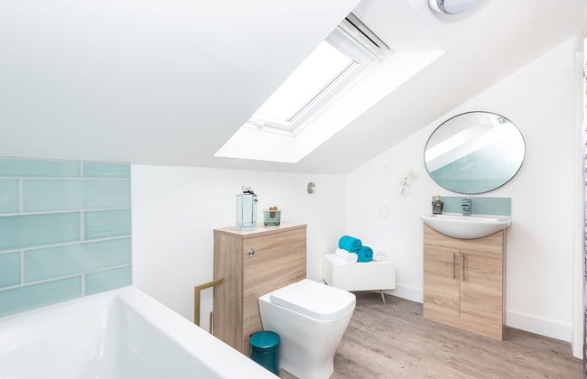 Lincoln 4-beds, Sleeps 13, Hot Tub & Pet Friendly - Foto 25