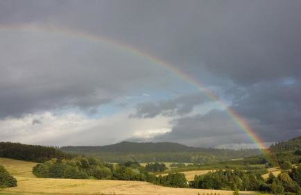 Domek jak z bajki - stylowy domek z bali z kominkiem - Foto 23