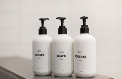 3BD Remodeled Home Near Beach - Foto 27