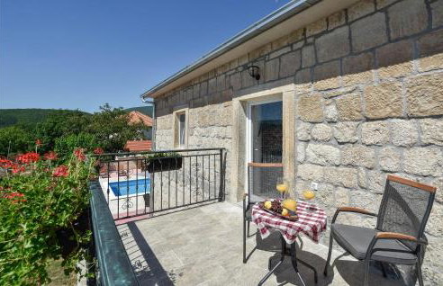 3 Bedroom Cozy Home In Hrvace - Foto 15