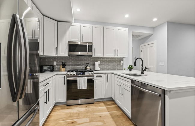 Luxury 2BD 2BA Near Logan Airport and T Station - Foto 5