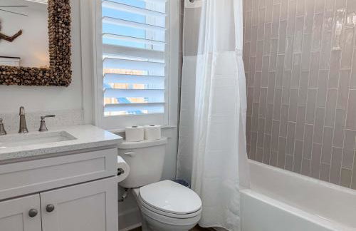 Serenity by the Sea St George Island Pool Home - Foto 61