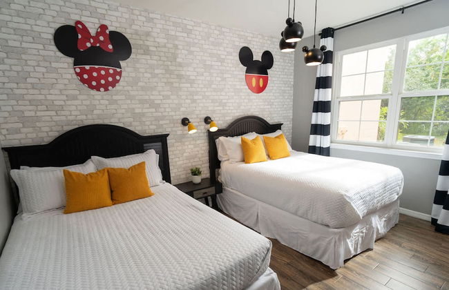 Magical Themed 3BR Townhouse Near the Parks - Foto 19