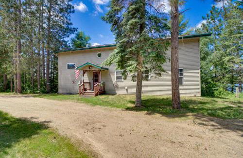 Private Dock Lakefront Family Home in Outing - Foto 37