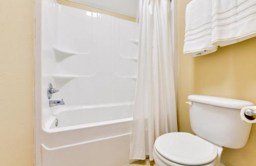 Spacious Springfield Home w/ Golf Course View! - Foto 27