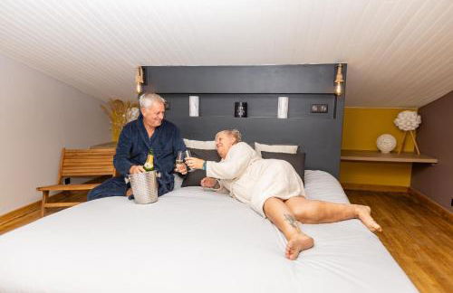 "Les Hauts du Marquet" - Meublé de tourisme 5 Etoiles - Gîte de groupe 15 Personnes en Cévennes - Piscine à débordement - Balnéo - Sauna - Nature - Foto 71