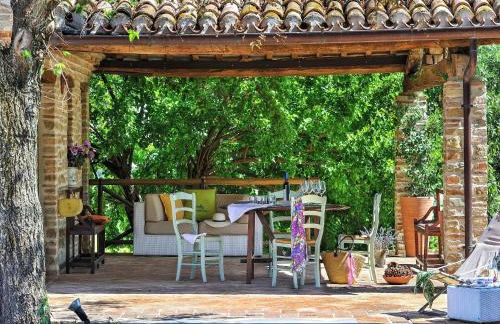 Villa w/ Wine Tours Near Beach - Photo 14