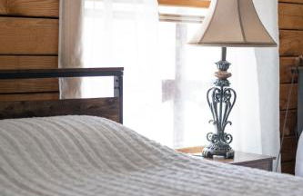 5 min to Lake Chic Cozy Hot Tub - Foto 13