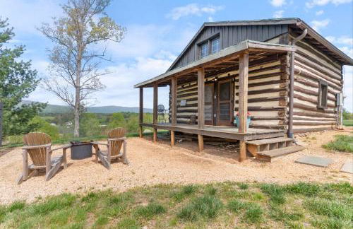 Rustic Baileys Retreat Cabin Near Wineries! - Foto 1