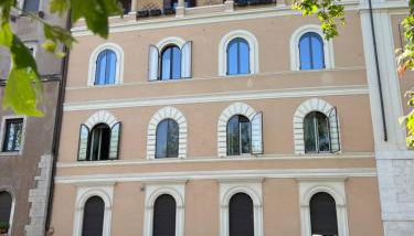 3Bdr Apartment in the heart of Rome - Photo 2