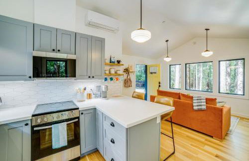 Peaceful Mendocino Cottage Surrounded By Redwoods - Photo 13