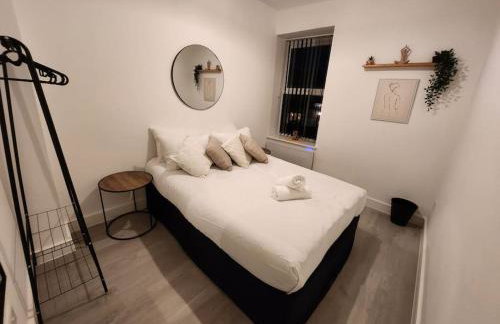 SuperValue Suite 6 - Fast WiFi, Hotel Linen, Keyless Entry, City only 10 Mins - BY PROPERTY PROMISE - Foto 12