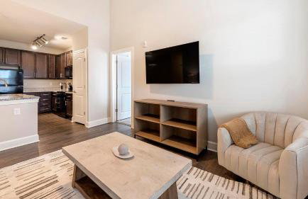 Landing Stylish 3BD Clubhouse Gym - Photo 49