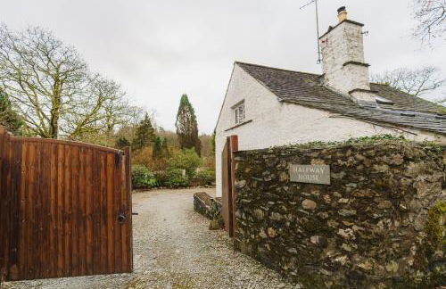 Half Way House, Clappersgate, sleeps 8 - Foto 46