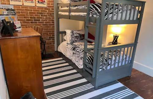 "Madison Manor I" by the River, Hot Tub, Downtown - Foto 18