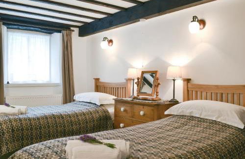 Ty'n Y Ffordd - Photo 13